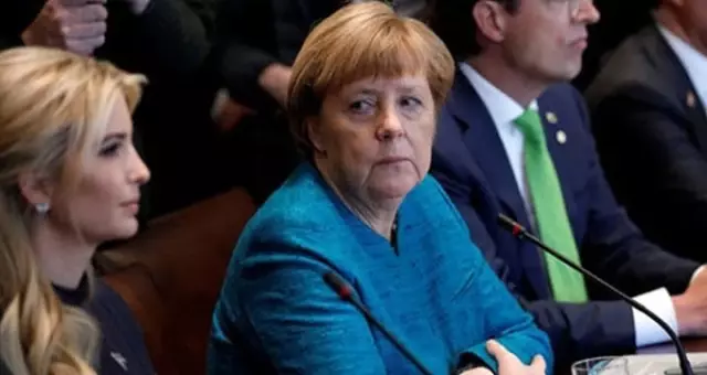 Angela Merkel'in Ivanka Trump'a Bakışları Sosyal Medyada Olay Oldu