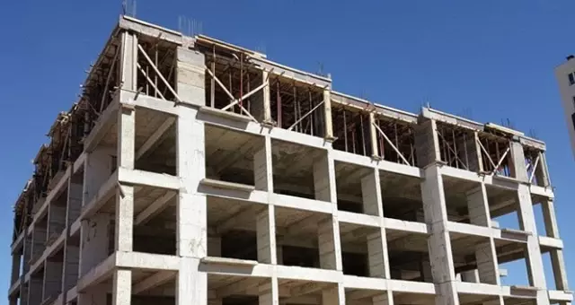 Antalya'da 6. Kattan Düşen Demir Ustası Yaşamını Yitirdi