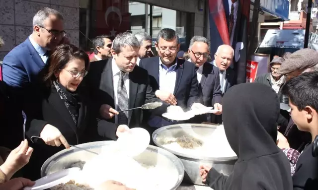 CHP'den Şehitler İçin Üzüm Hoşafı CHP'den Şehitler İçin Üzüm Hoşafı