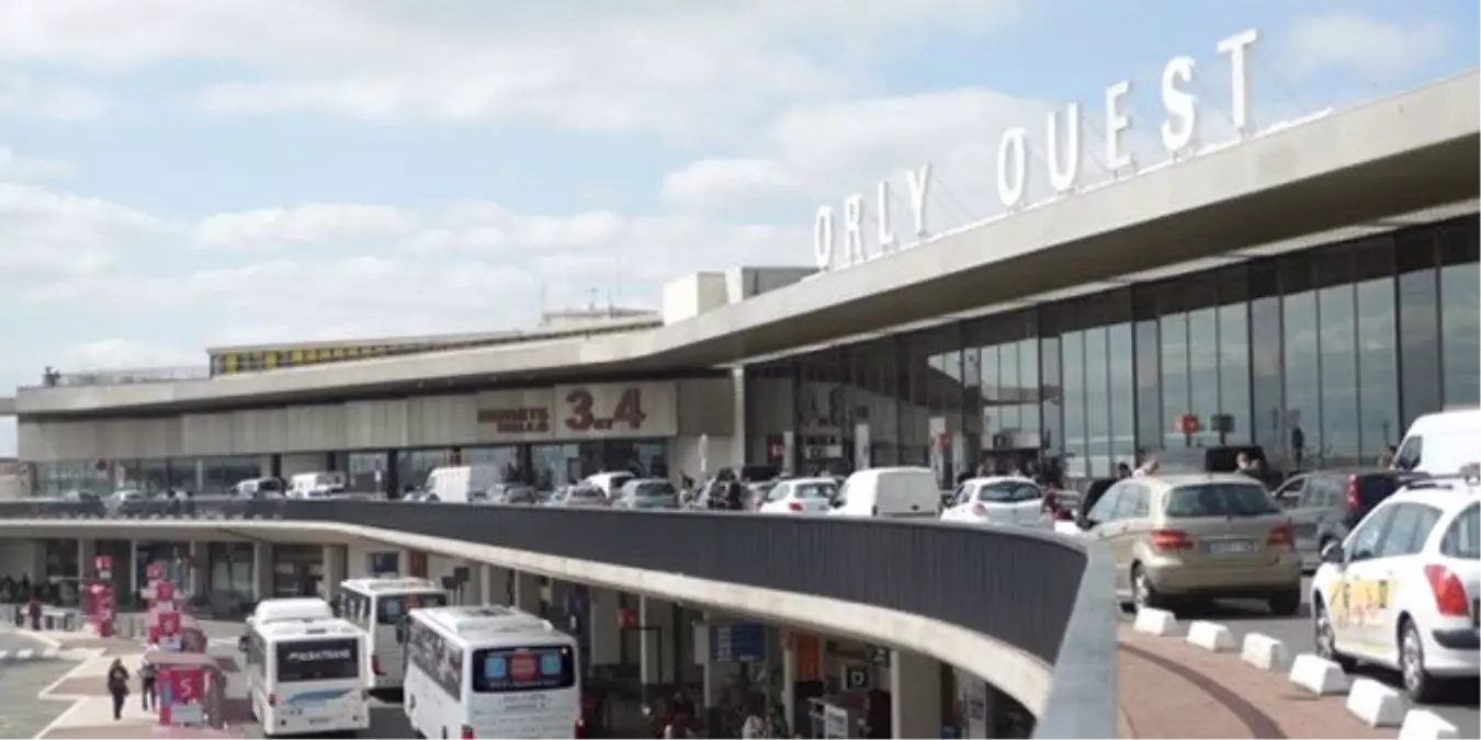 Аэропорт в париже 5 букв. Аэропорт Орли. Paris Orly. Орли Франция. Аэропорт Орли фото.