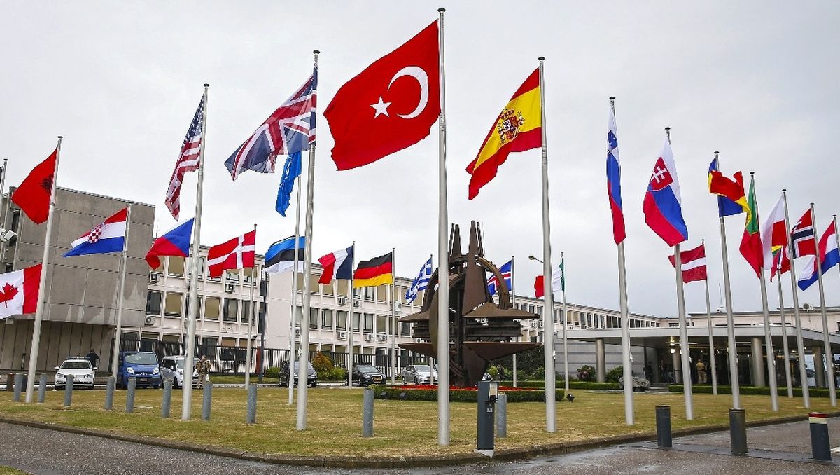 Türkiye'nin Rest Çekmesi NATO'yu Panikletti