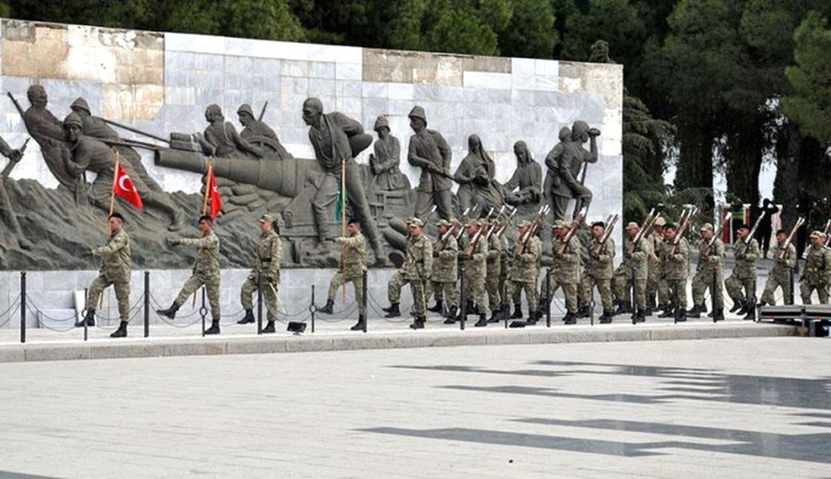 Şehitleri Anma Günü ve Çanakkale Deniz Zaferi'nin 102. Yılı