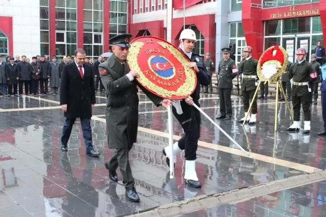 Van'da 'Şehitleri Anma ve Çanakkale Zaferi' Programı Van'da 'Şehitleri Anma ve Çanakkale Zaferi' Programı