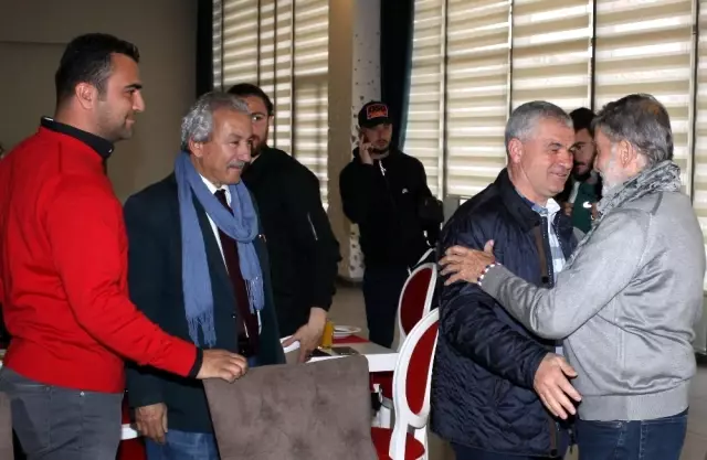 Yeşilçam Yıldızı Mekin, Antalyaspor'u Ziyaret Etti