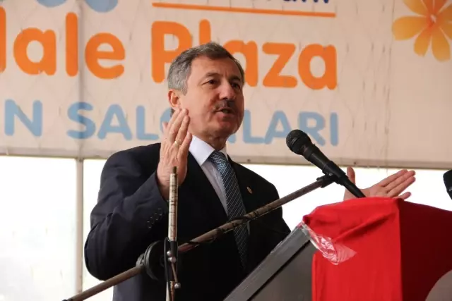 AK Parti'li Özdağ MHP'li Muhaliflere Seslendi AK Parti'li Özdağ MHP'li Muhaliflere Seslendi