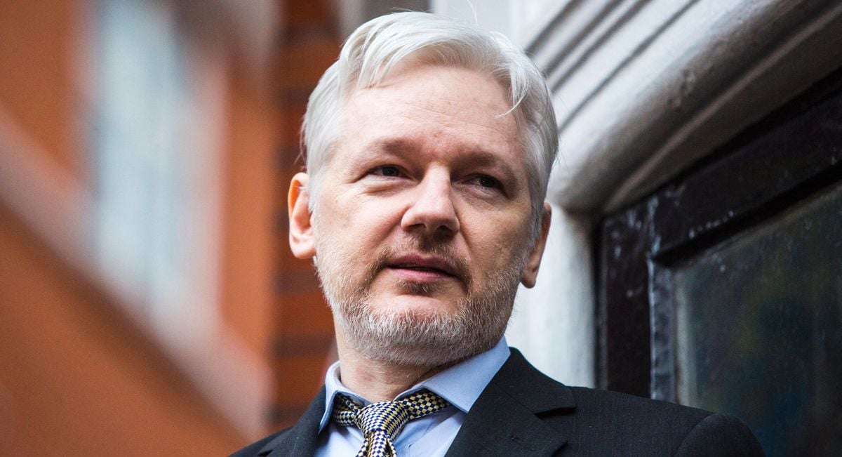Assange'den Bomba İddia! Trump'ın yerine Pence'i Getirmek İstiyorlar