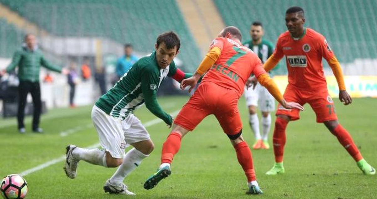 Aytemiz Alanyaspor, Bursaspor'u Deplasmanda 3-1 Yendi