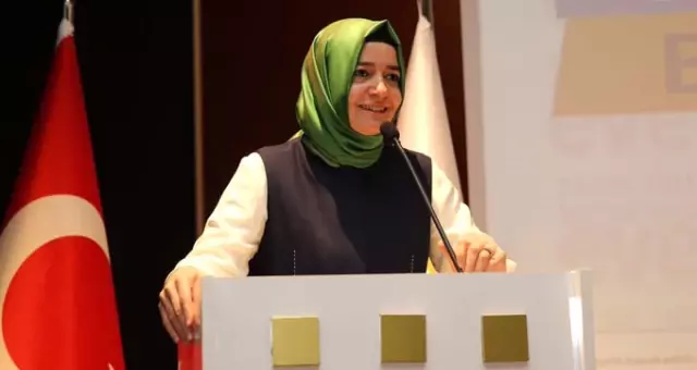 Bakan Betül Sayan Kaya: Gençlerimiz Yeni Döneme Hazırları