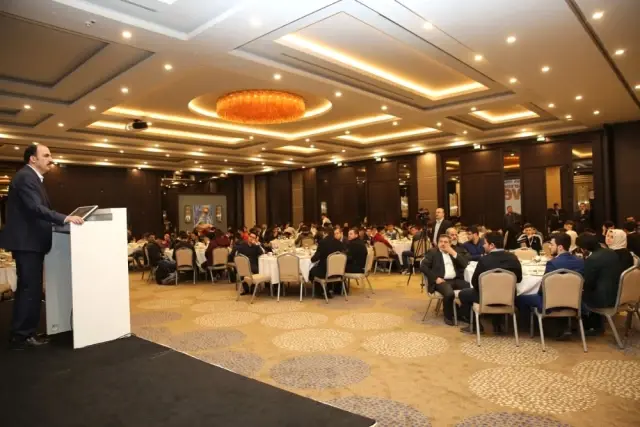 Başkan Altay ve Milletvekili Erdoğan Gençlerle Buluştu