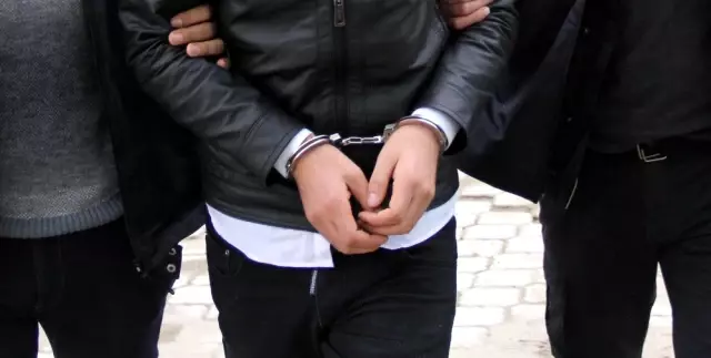 Anadolu Üniversitesine Fetö Operasyonu: 11 Gözaltı