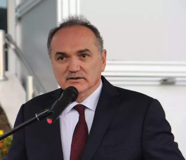 Bakan Özlü, Şehit Astsubay Özüpek'in Adının Verildiği Okulun Açılışını Yaptı