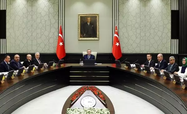 Bakanlar Kurulu, Cumhurbaşkanlığı Sarayı'nda Toplandı