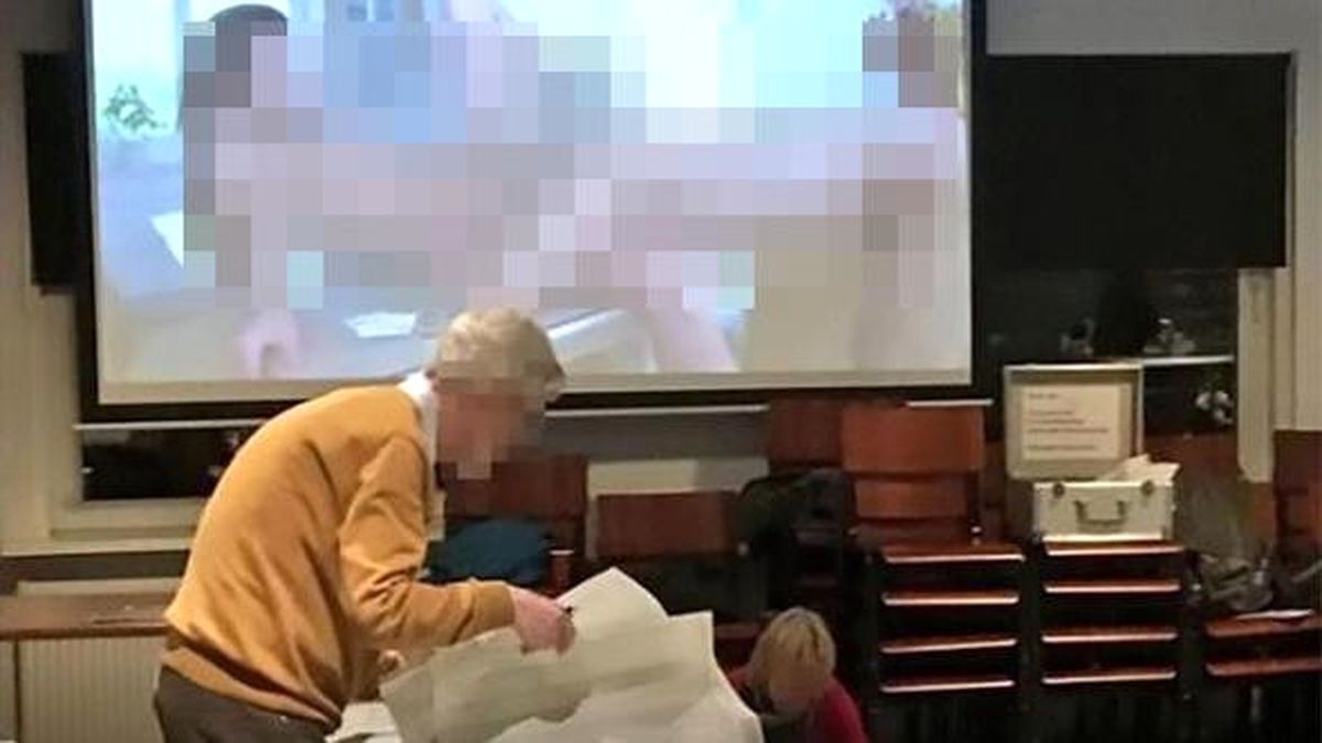 Hollanda Seçimlerinde Oy Sayımı Sırasında +18'lik Film Yayınladılar