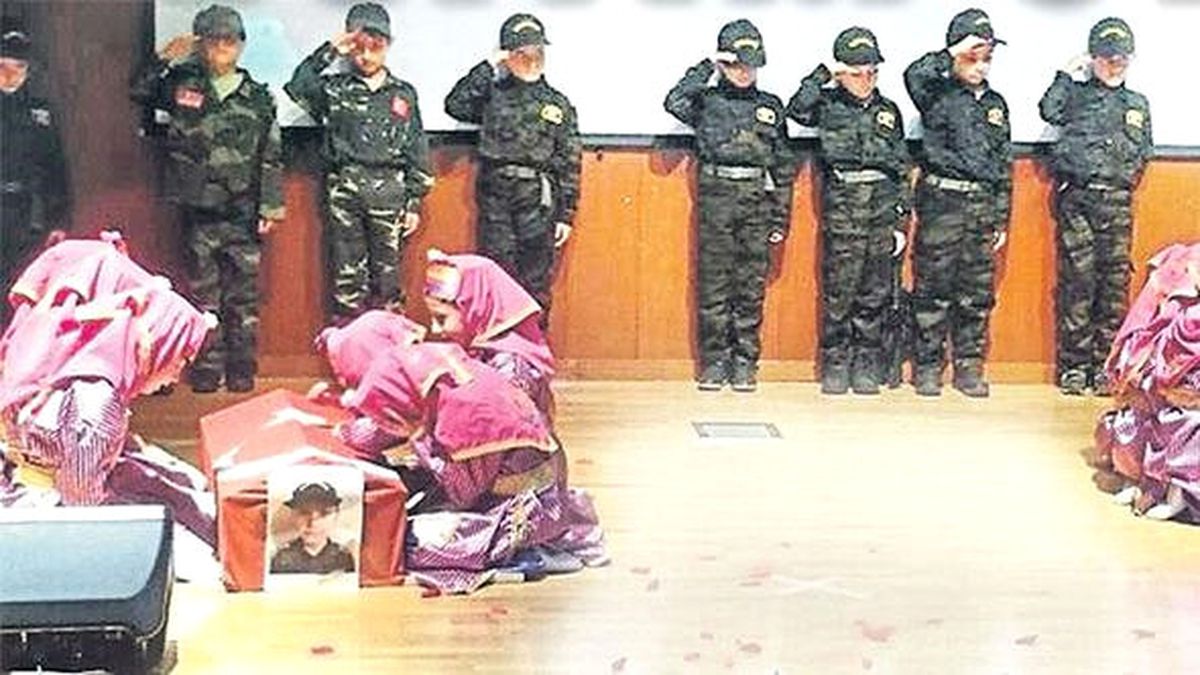 İstanbul'da Tepki Çeken Gösteri: İlkokul Çocuklarını Şehit Edip Tabuta Koydular