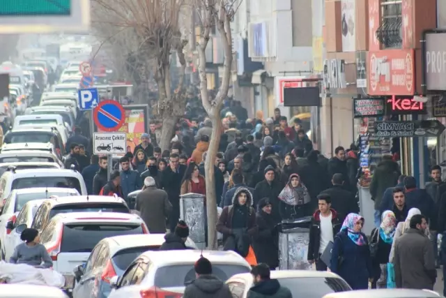 Van'a İranlı Turist Akını
