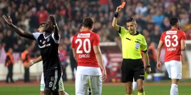 Aboubakar ile Yollar Ayrılıyor!