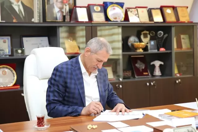 Adapazarı Belediyesi ile İşkur Arasında İşçi Alımı Protokolü Yapıldı