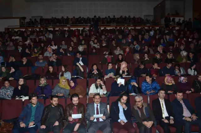 Adıyaman Üniversitesi'nde Şiir Dinletisi
