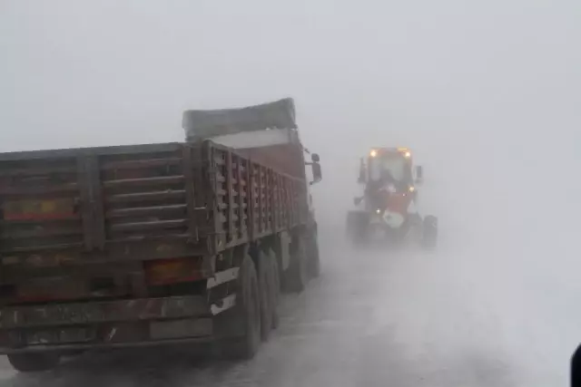 Ardahan'da Kar Geçit Vermedi