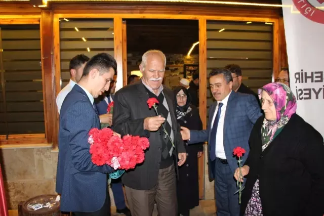 Başkan Tutal'dan Şehit Aileleri Onuruna Yemek