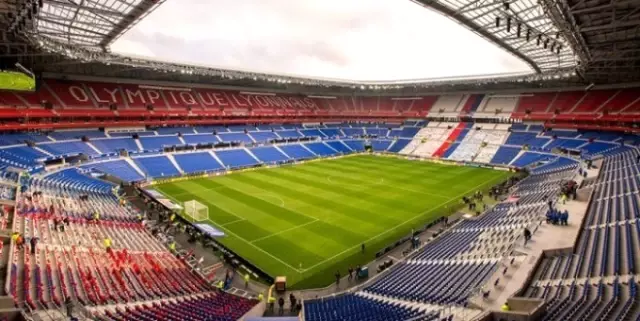 Türkler Bilete Hücum Edince Lyon, Biletleri Sadece Kombinelilere Sattı