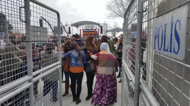 Dha İstanbul - (Ek Görüntü ile Geniş Haber) Kartal'daki Nevruz Kutlaması