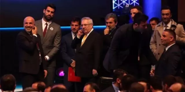 Fenerbahçe'de Emre Belözoğlu Bombası