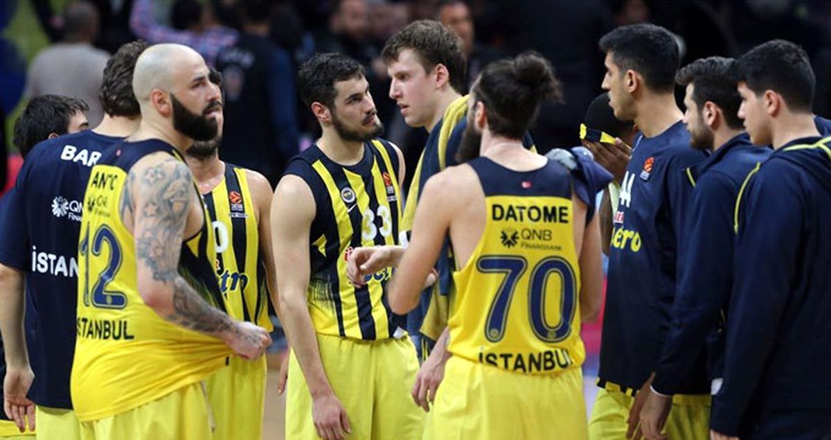 Fenerbahçe, Son Saniyede Yediği Basketle Maccabi'ye 81-79 Yenildi