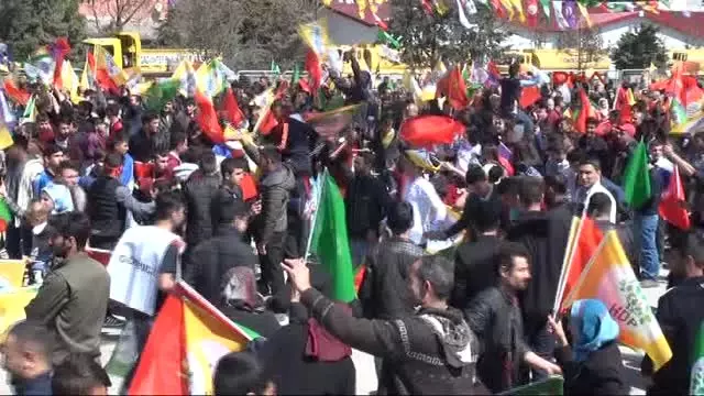 Gaziantep'te, Nevruz Kutlamalarında Ateş Yakılmasına Izin Verilmedi Gaziantep'te, Nevruz Kutlamalarında Ateş Yakılmasına Izin Verilmedi