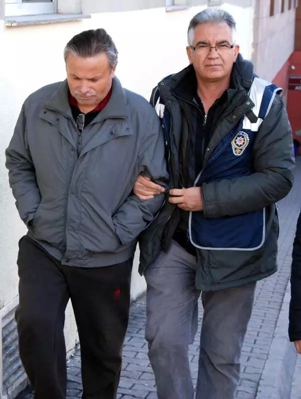 Kayseri ve Bursa'da Fetö Operasyonu: 25 Gözaltı Kararı Kayseri ve Bursa'da Fetö Operasyonu: 25 Gözaltı Kararı