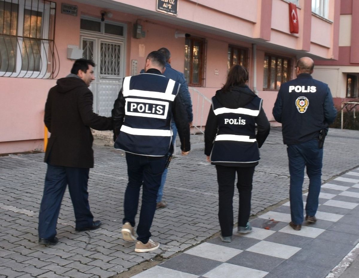 Aksaray Merkezli 7 İlde Fetö Operasyonu: 22 Gözaltı