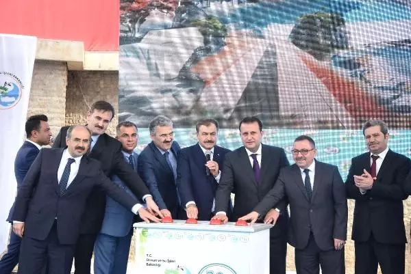 Bakan Eroğlu Kılıçdaroğlu�na �Afyonkarahisar�da Kese, Sabun