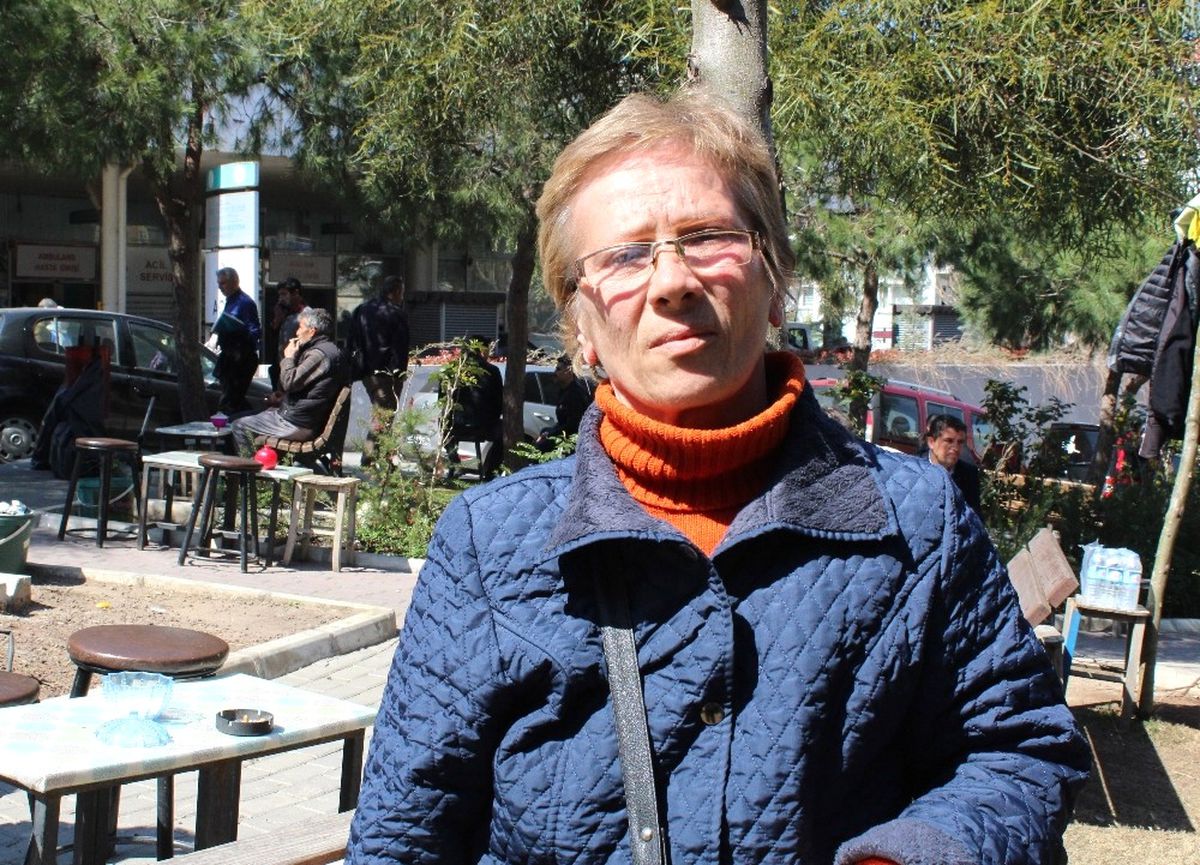 Evlatlık Kızdan Vefasızlık Örneği: Öz Annesini Bulunca, Hasta Kadını Terketti