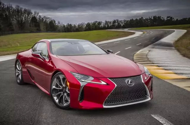 Lexus Lc 500, Yılın Üretim Otomobili Tasarımı Ödülünü Aldı