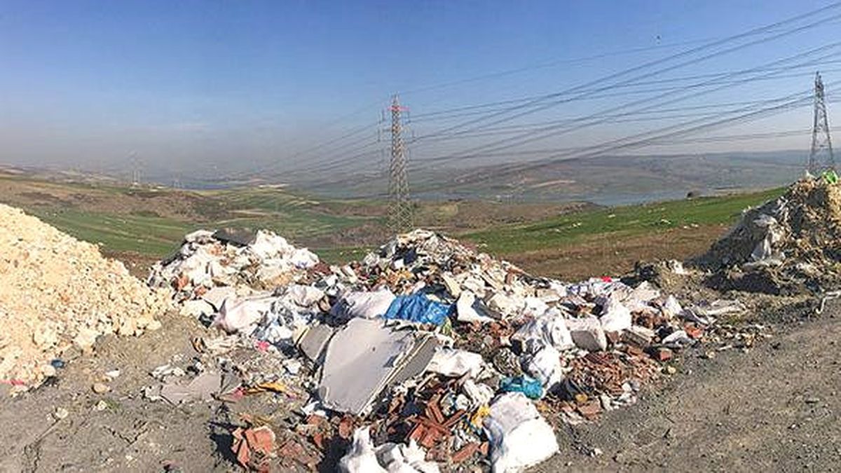 Sazlıdere Barajı Çevresine Dökülen Molozlar, İstanbul'un Suyunu Tehdit Ediyor