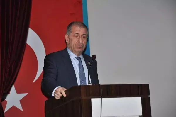 Bartın'da Ümit Özdağ'a Protesto Bartın'da Ümit Özdağ'a Protesto