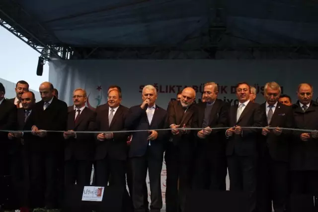 Başbakan Yıldırım, Isparta Şehir Hastanesi'nin Açılışını Yaptı Başbakan Yıldırım, Isparta Şehir Hastanesi'nin Açılışını Yaptı