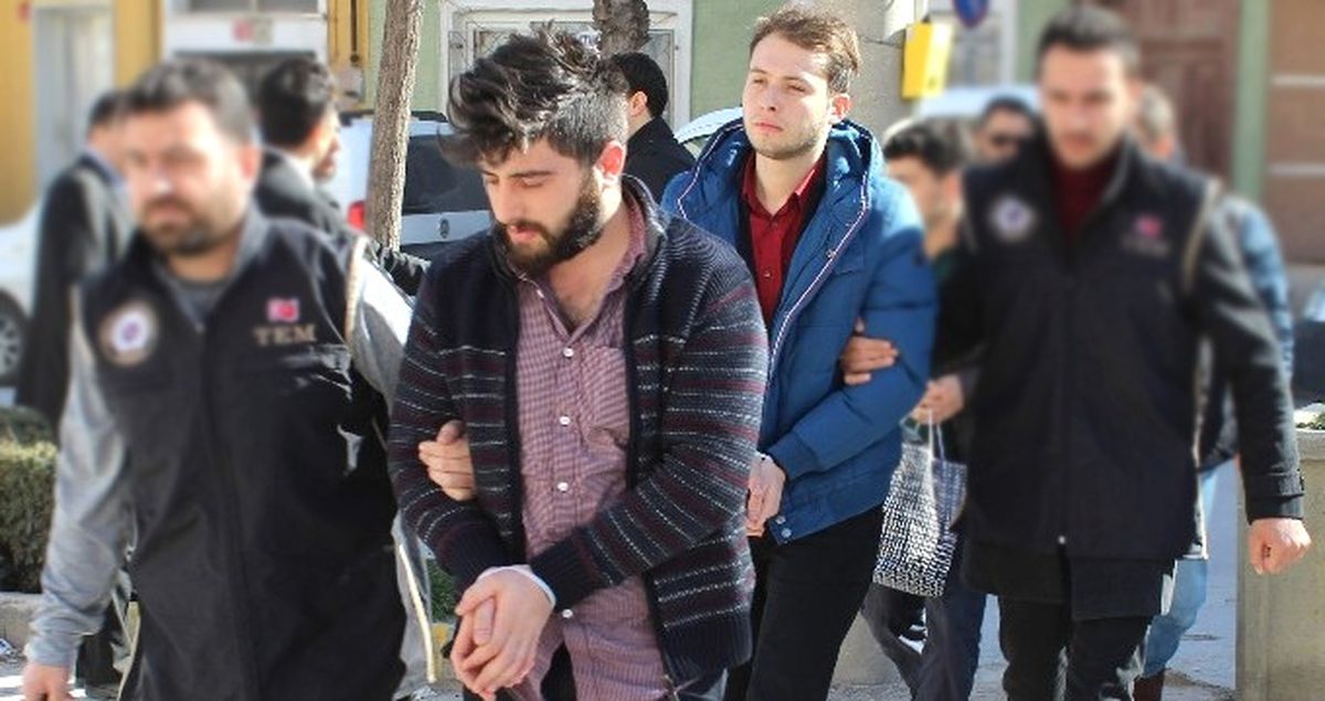 Çalıştıkları Adliyeye Bu Kez Elleri Kelepçeli Getirildiler