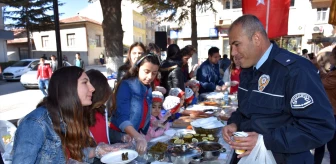 Gümüşhacıköy'de Şehit Aileleri Yararına Kermes