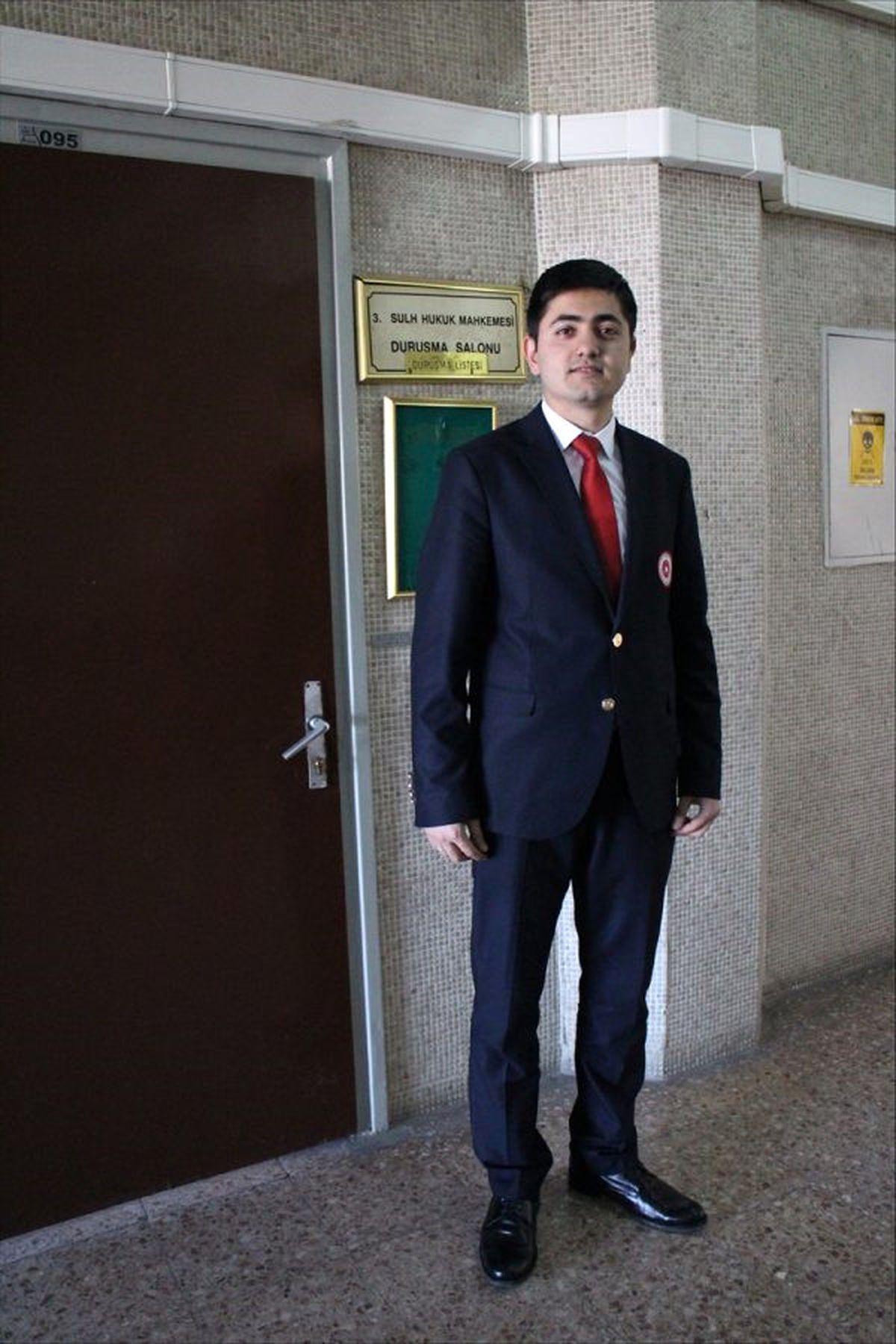 Mübaşirlere Yeni İş Kıyafeti
