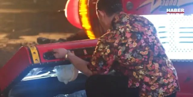 Cem Yılmaz'ın Yeni Filminden Kamera Arkası Görüntüleri Cem Yılmaz'ın Yeni Filminden Kamera Arkası Görüntüleri
