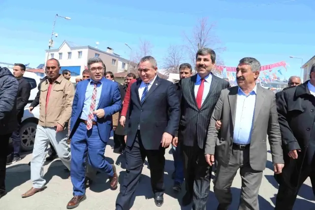 Vekil Şimşek Varto'da Evet Oyu İstedi Vekil Şimşek Varto'da Evet Oyu İstedi