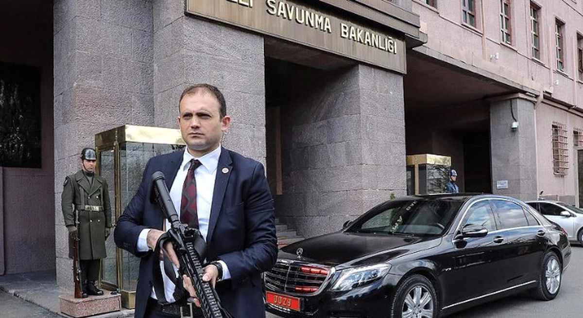 Bakan Işık'a Yerli Silahlı Koruma