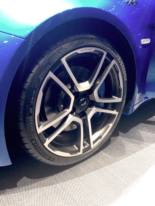 Mıchelın Yüksek Performans Lastikleri Süper Otomobillerin Tercihi Mıchelın Yüksek Performans Lastikleri Süper Otomobillerin Tercihi
