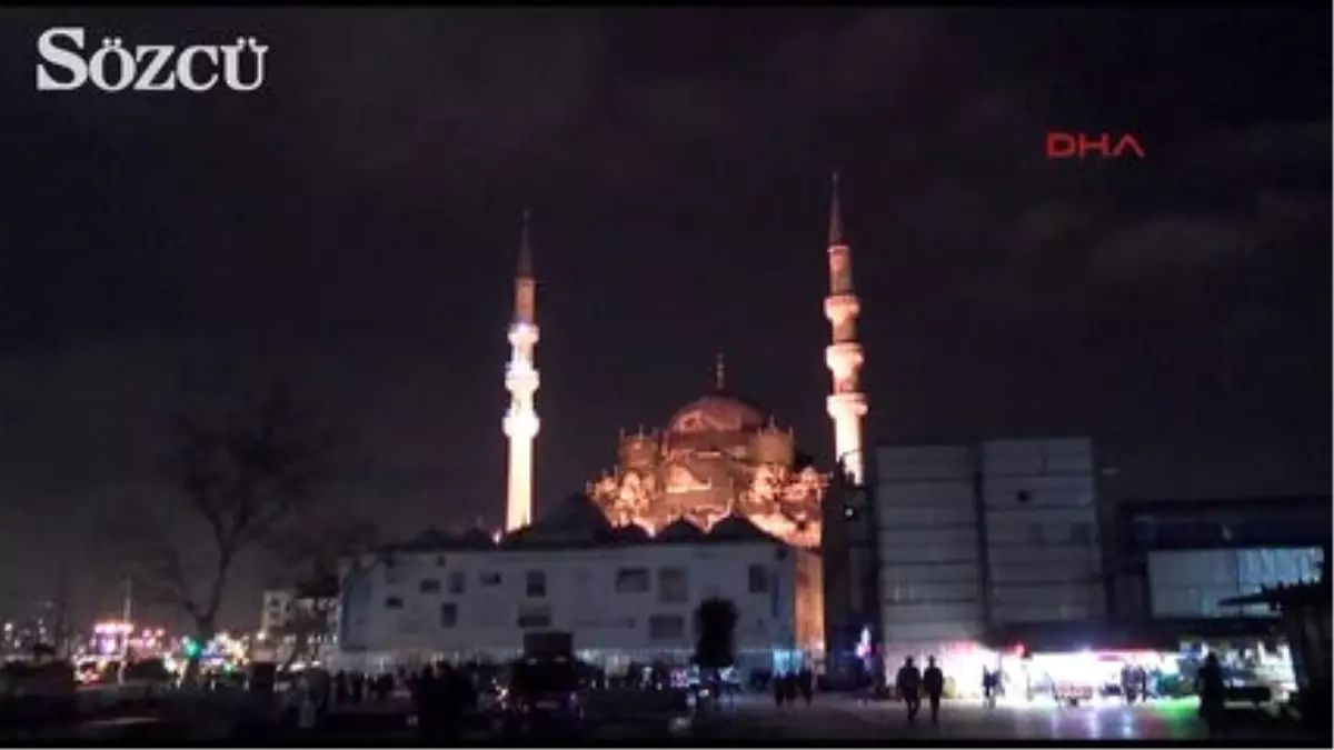 Tüm Dünyayla Aynı Zamanda Karanlığa Büründüler