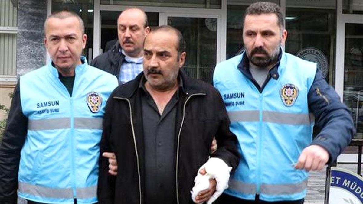 Eşini Taciz Edip Görüntüleri Yayınlamakla Tehdit Eden Fırıncıya Kurşun Yağdırdı
