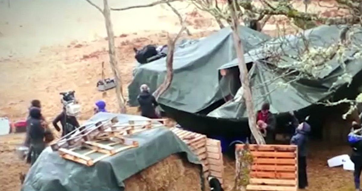 İngiliz Survivor'ında İlginç Olay: Yayından Kaldırıldı, Yarışmacılar Dağda Kaldı
