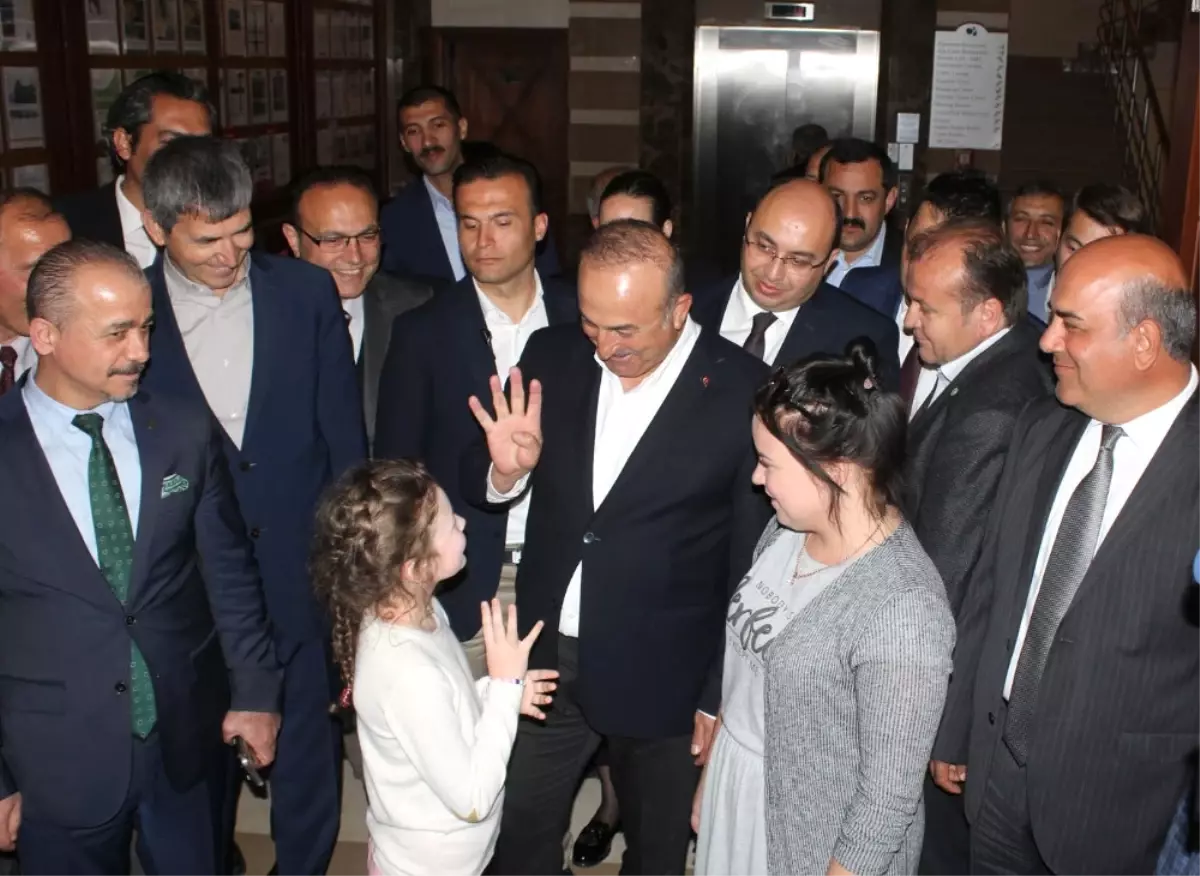Bakan Çavuşoğlu Rusçasını Konuşturdu