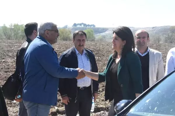 Hdp, Trakya'da 'Hayır' Kampanyasını Cezaevi Önünde Başlattı