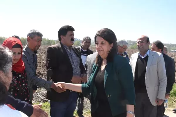 Hdp, Trakya'da 'Hayır' Kampanyasını Cezaevi Önünde Başlattı